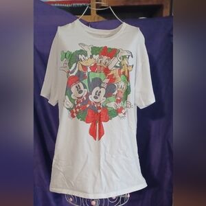 Disney Christmas tee shirt